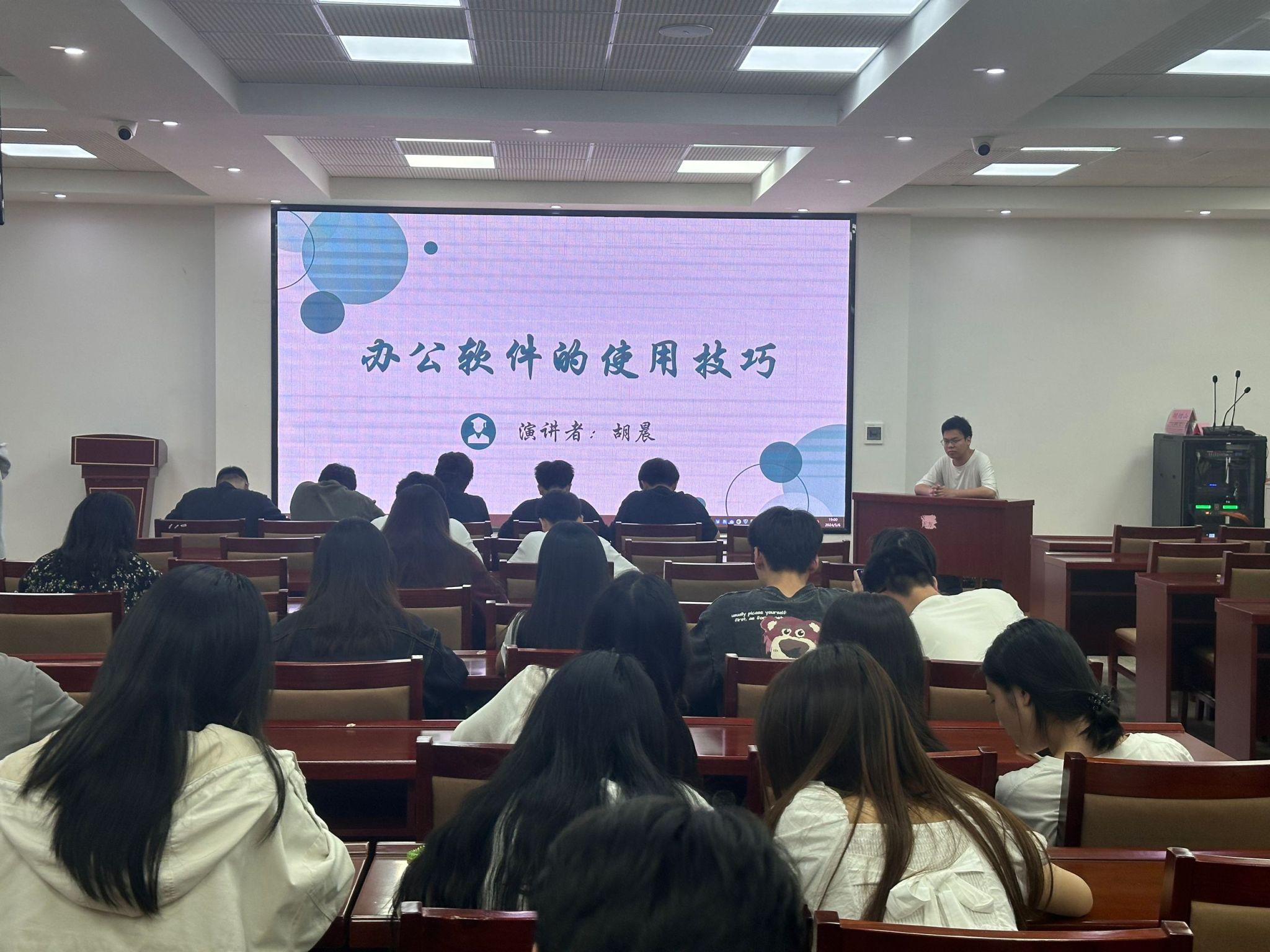 cf6be31c5e6683d65761fd9963287ef3.jpg